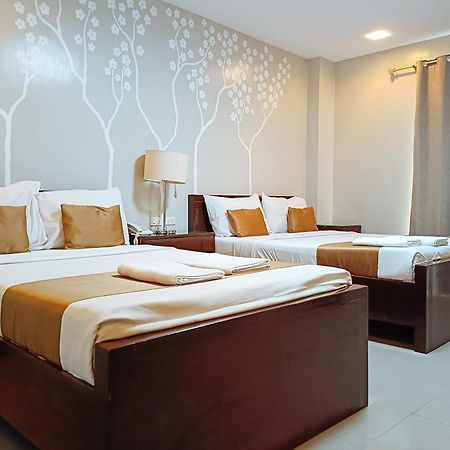 Hotel Juliana By Reddoorz Tuguegarao City Exteriér fotografie