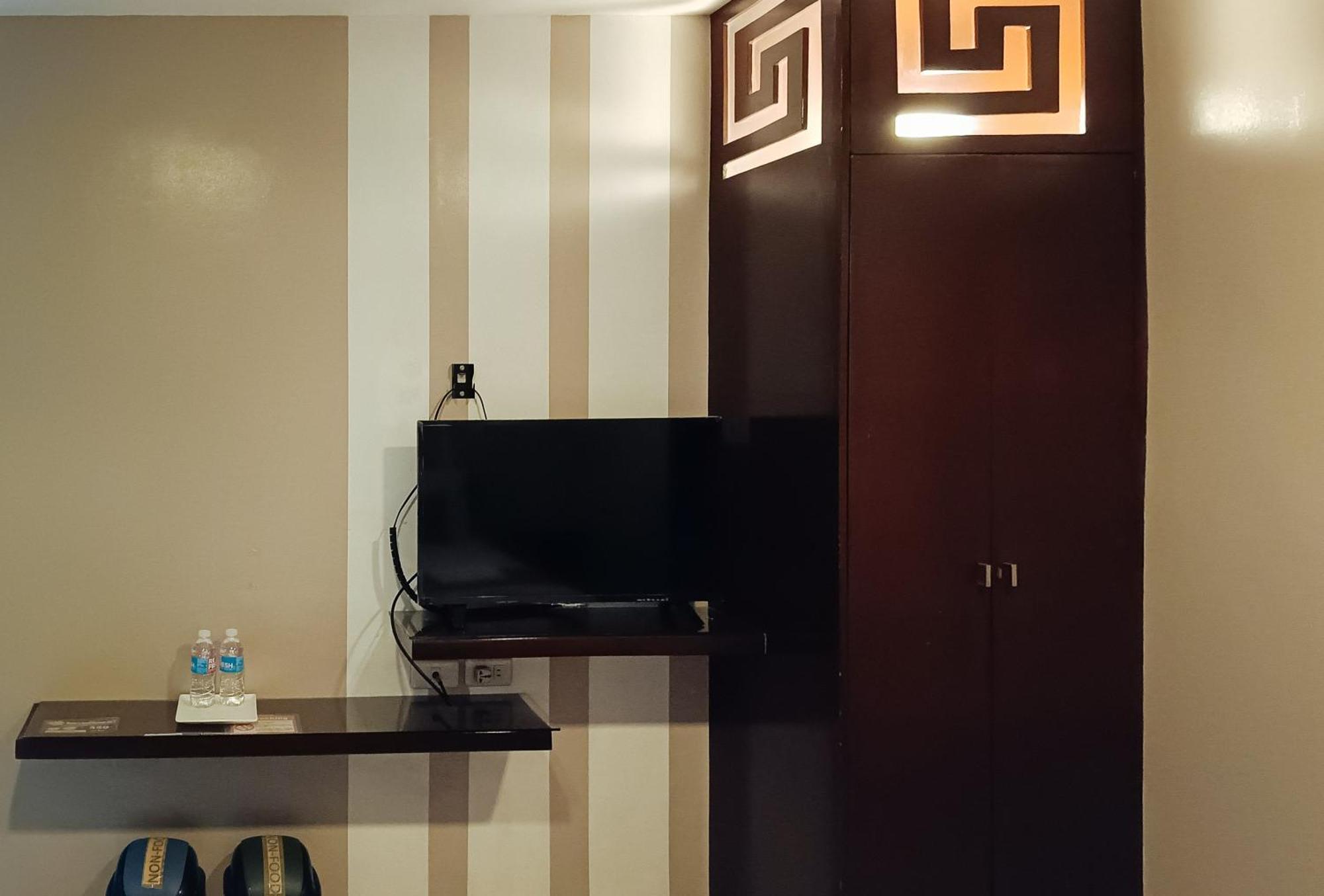 Hotel Juliana By Reddoorz Tuguegarao City Exteriér fotografie