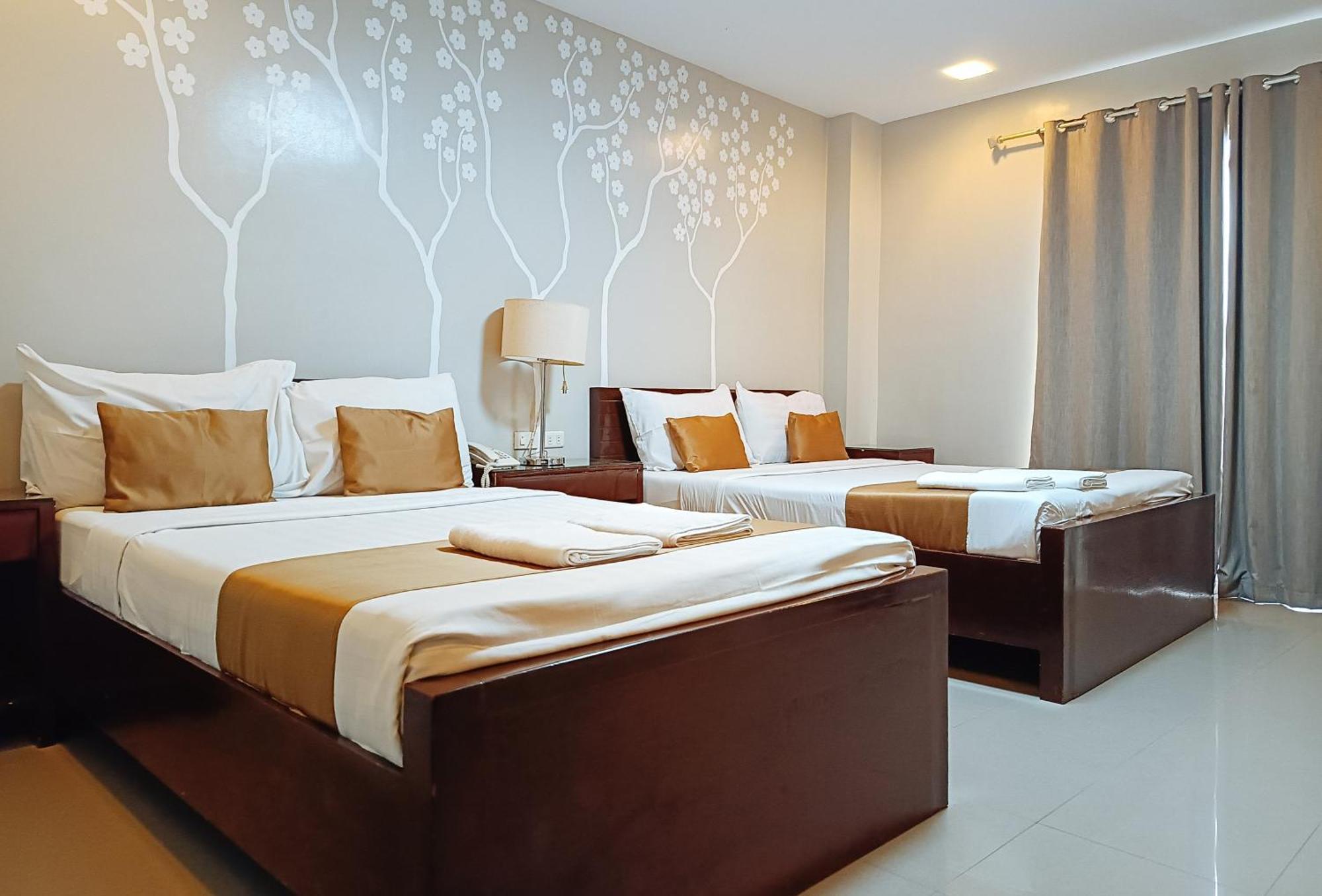 Hotel Juliana By Reddoorz Tuguegarao City Exteriér fotografie